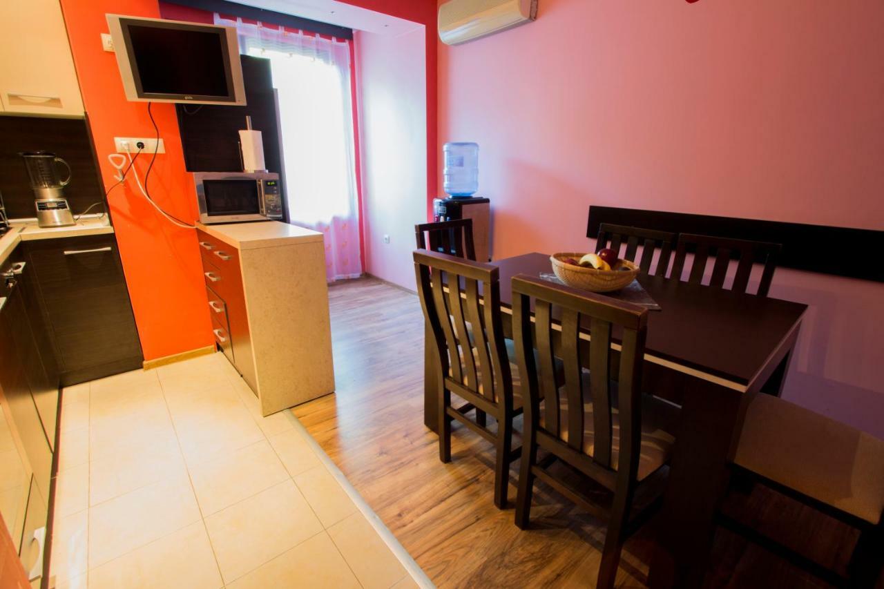 Modern Apartment In The Heart Of Vidin Esterno foto